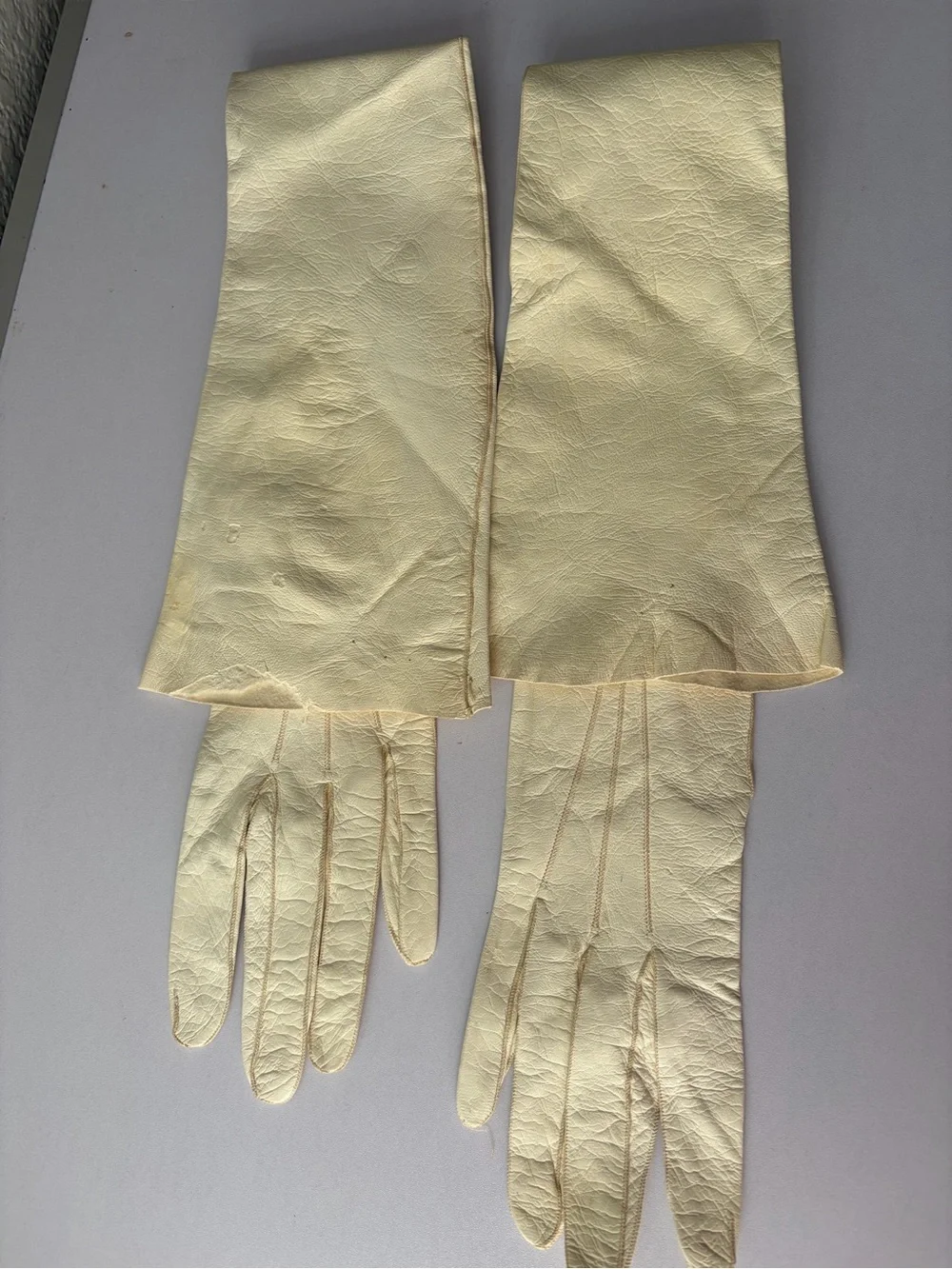 Antique Long Cream Women's Leather Gloves